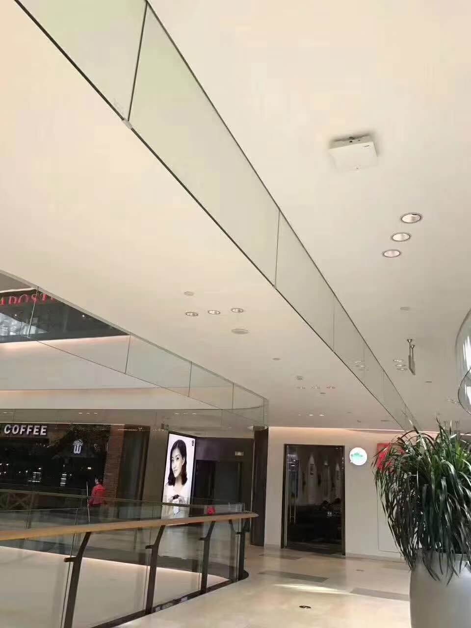 防火玻璃擋煙垂壁在交通樞紐那里應(yīng)用廣泛嗎？